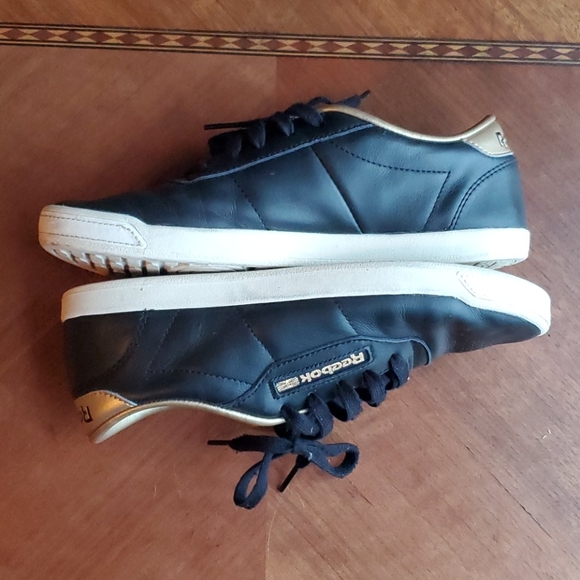 Reebok sneaker - Picture 1 of 4